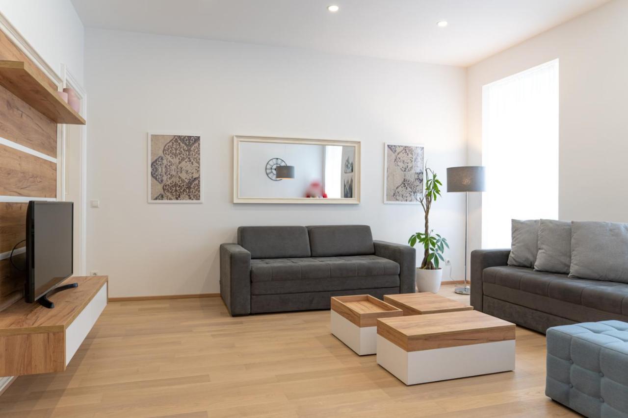 Modern 3 Room Apartment In A Prime Location Wien Exteriör bild